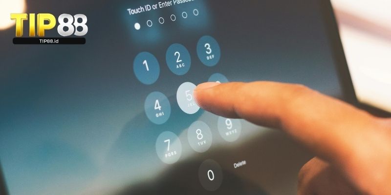 Thực hiện nạp-rút nhanh và an toàn 